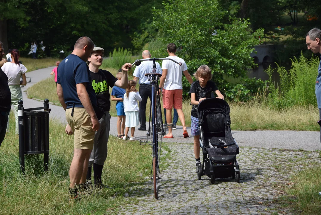 Historia rowerów w Parku Julianowskim na 600. urodizny Łodzi