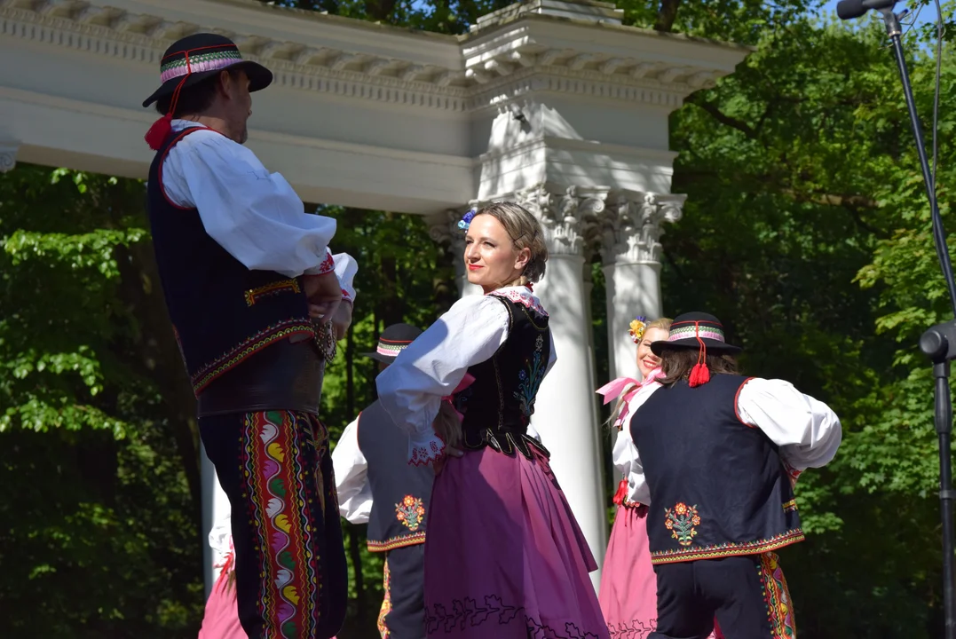 Spotkanie z folklorem w Parku Julianowskim