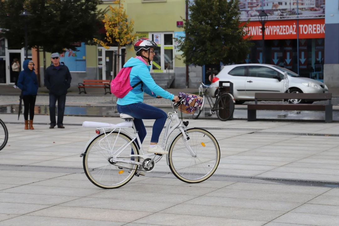 Rajd rowerowy w ramach Dni Seniora. Do Kutna przyjechali medaliści olimpijscy w kolarstwie