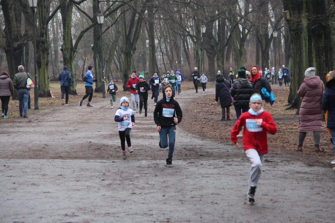 Pączek Run 2024 w parku Poniatowskiego w Łodzi