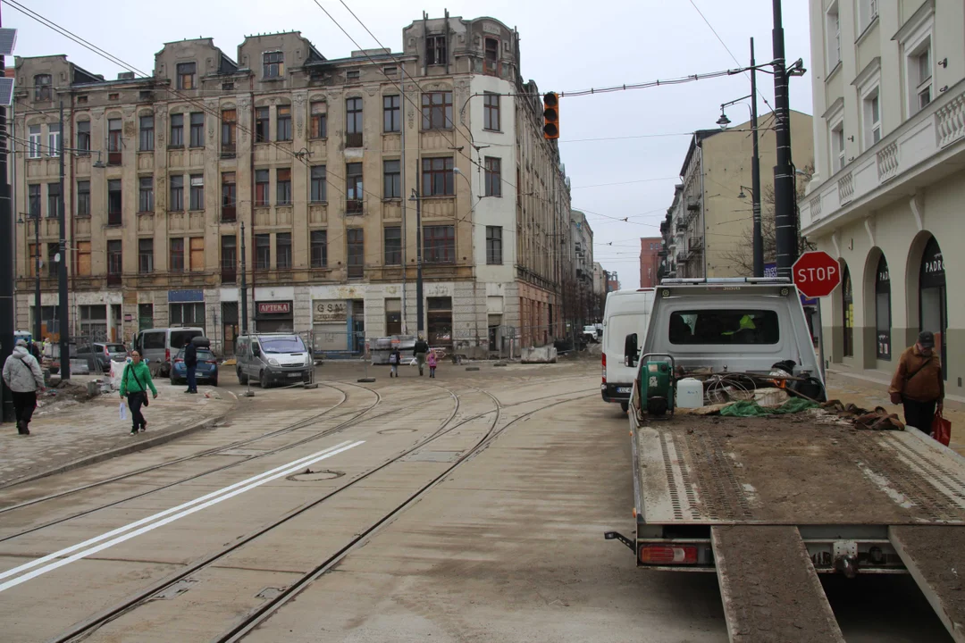 Tramwaje i autobusy MPK Łódź powróciły na Legionów