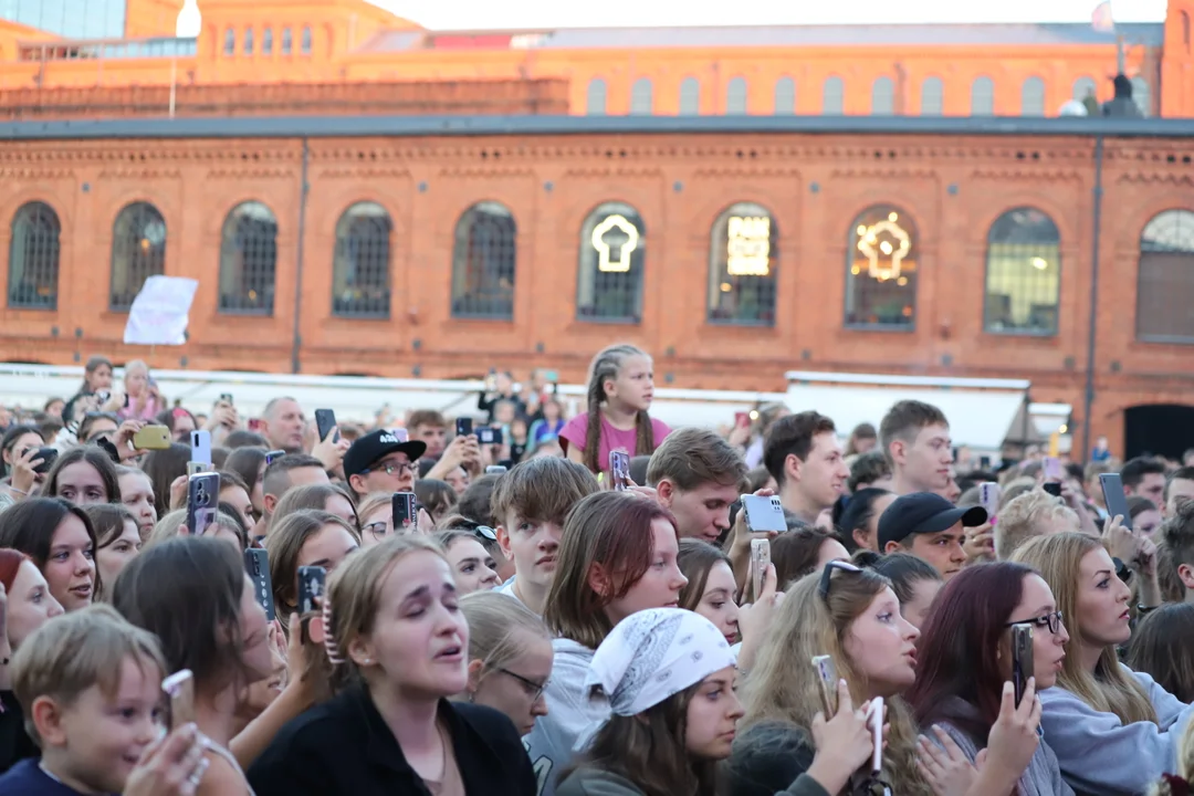 Dawid Kwiatkowski otwiera urodzinową scenę w Manufakturze