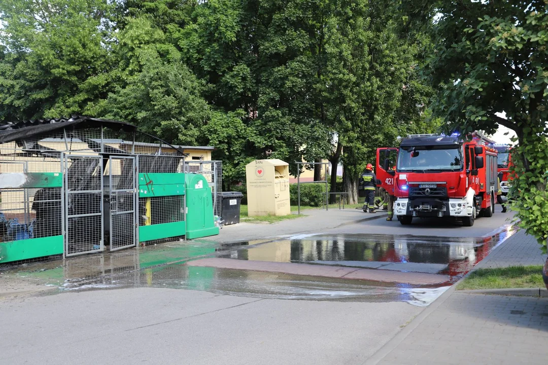 Pożar w Kutnie. Straż pożarna w rejonie Wilczej i Grunwaldzkiej