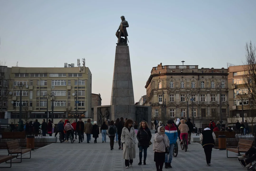 Plac Wolności w Łodzi po otwarciu