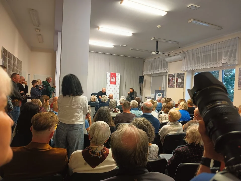 Spotkanie z Krzysztofem Majchrzakiem w Bibliotece przy Długiej