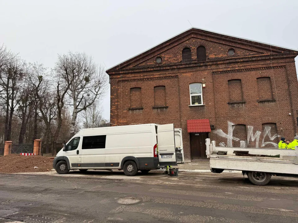 Utrudnienia w Łodzi. Wciąż trwa remont Tymienieckiego i Sienkiewicza