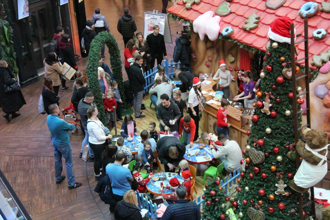 Piernikowa chatka w centrum handlowym Manufaktura w Łodzi