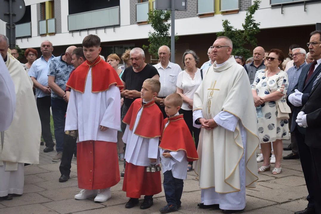 procesja Bożego Ciała w parafii Matki Bożej Dobrej Rady w Zgierzu