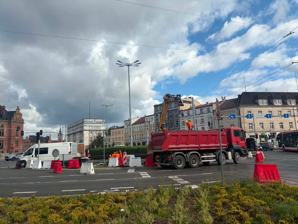Remont w centrum na ostatniej prostej. Niedługo koniec