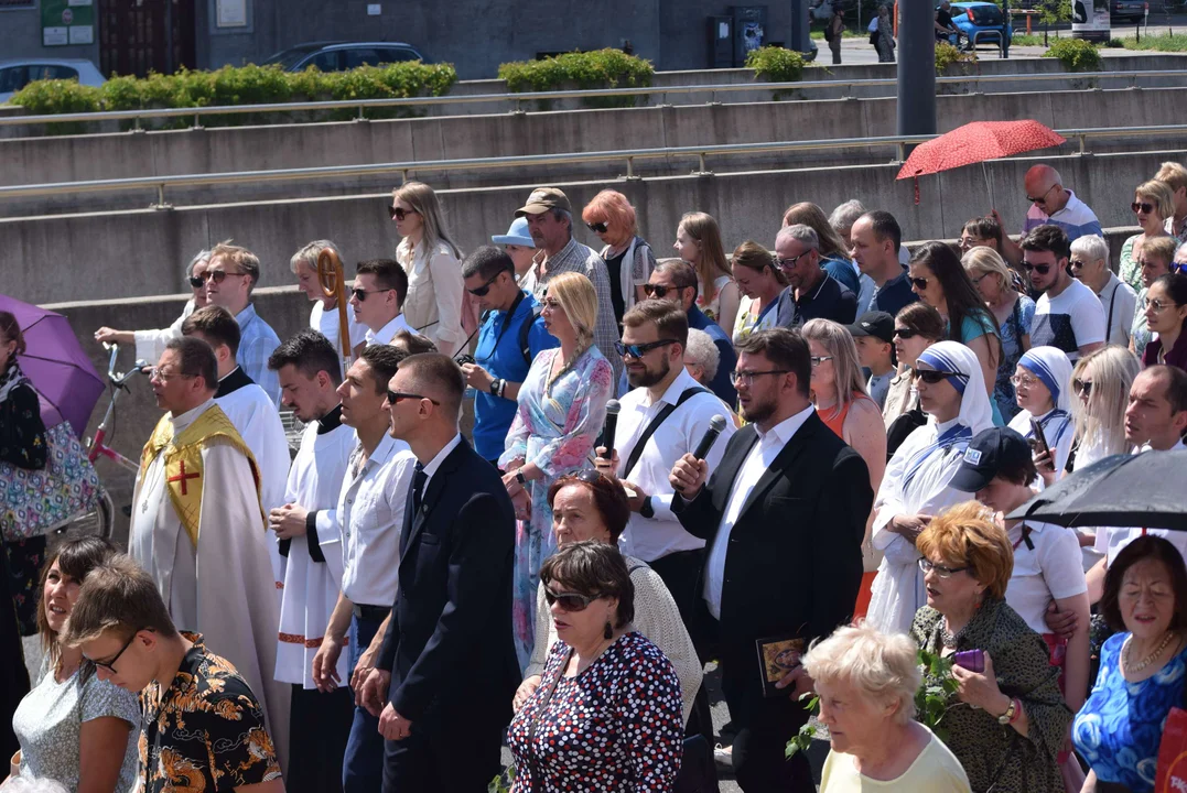 Procesje Bożego Ciała przeszły ulicami Łodzi