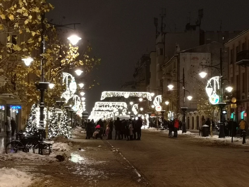 Świąteczna iluminacja na Piotrkowskiej