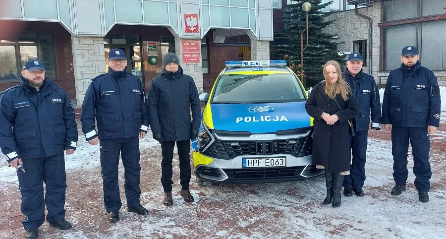 Najbogatsza gmina w Polsce dołożyła policjantom do radiowozu. Ile kosztowało nowe auto? - Zdjęcie główne