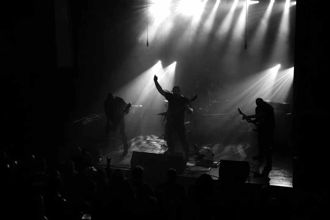 Niezwykły jubileuszowy koncert w Kutnie. Sala CTMiT wypełniła się po brzegi [ZDJĘCIA] - Zdjęcie główne