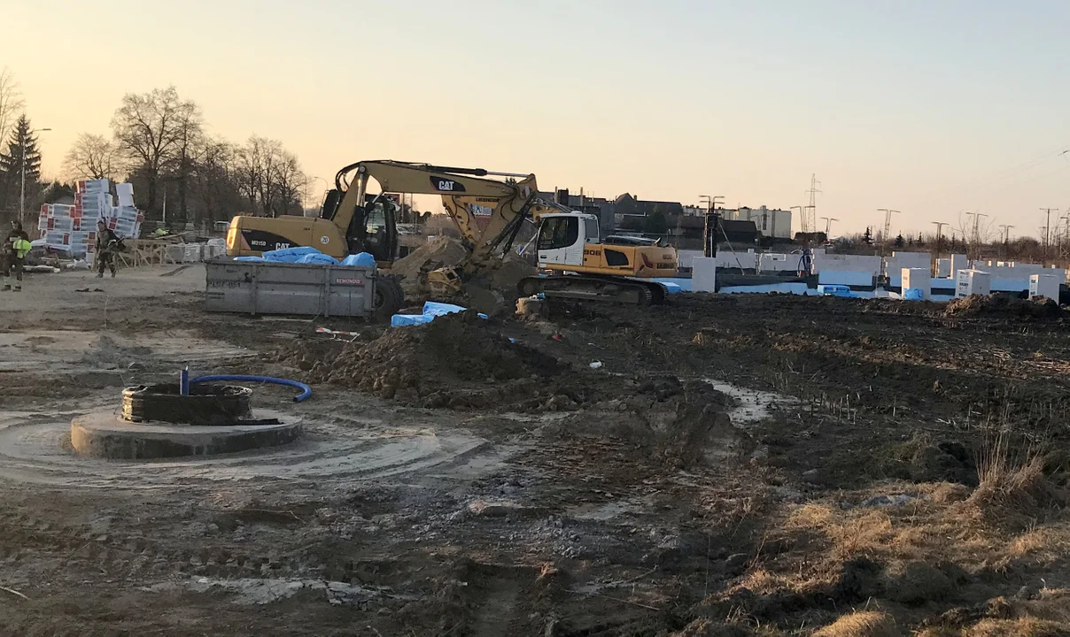 W Płocku powstaje trzecia restauracja McDonald's. Kiedy otwarcie? [ZDJĘCIA]