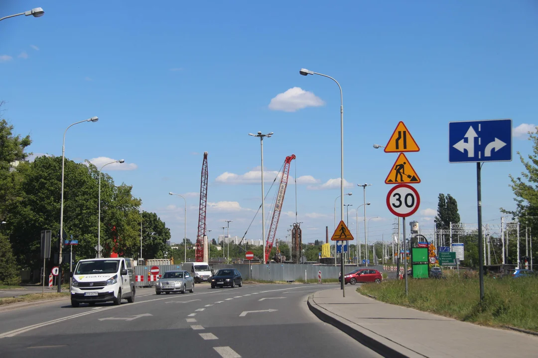 Utrudnienia dla kierowców na Retkini - trwa budowa tunelu Kolei Dużych Prędkości