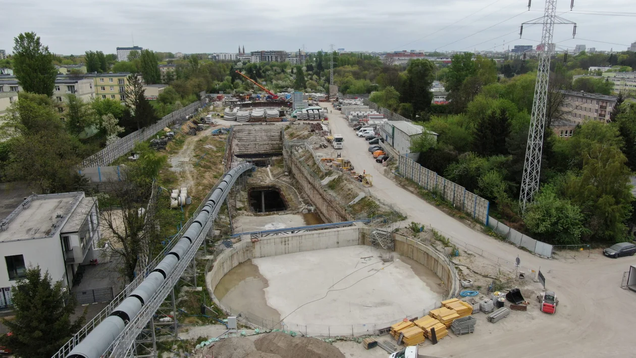 Budowa tunelu kolejowego pod Łodzią - stan na kwiecień 2024 r.