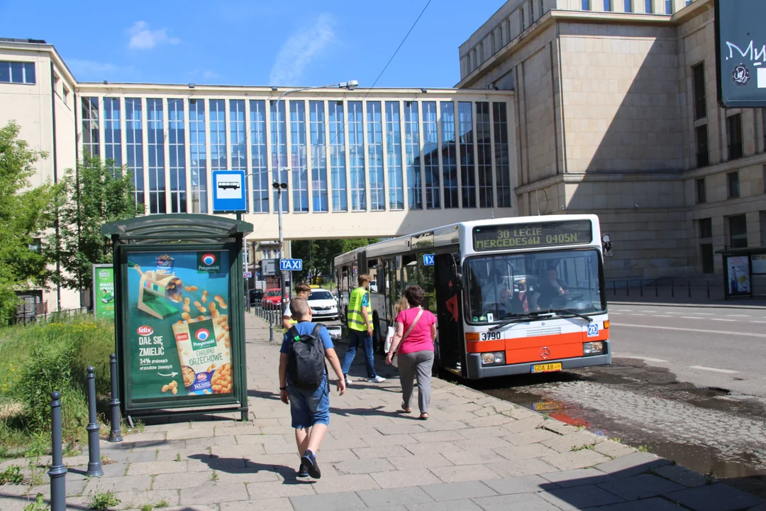 30. lecie Mercedesów O405N - pierwszego autobusu niskopogłowego w Łodzi