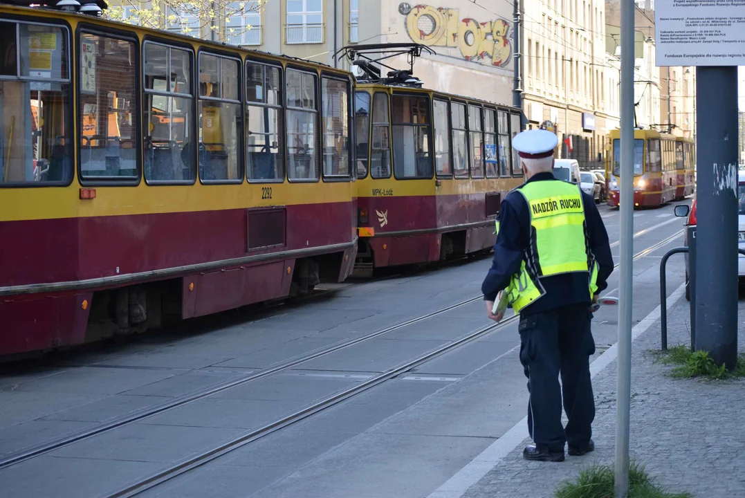 Od bladego świtu utrudnienia dla podróżnych MPK Łódź. Jednego dnia, dwa wykolejenia