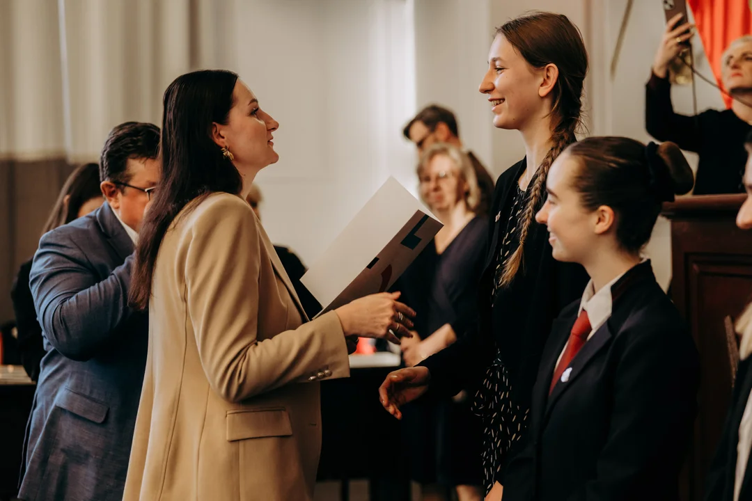 Stypendia dla łódzkich prymusów. Program Mia100 Zdolnych, 25.11.2024 r.