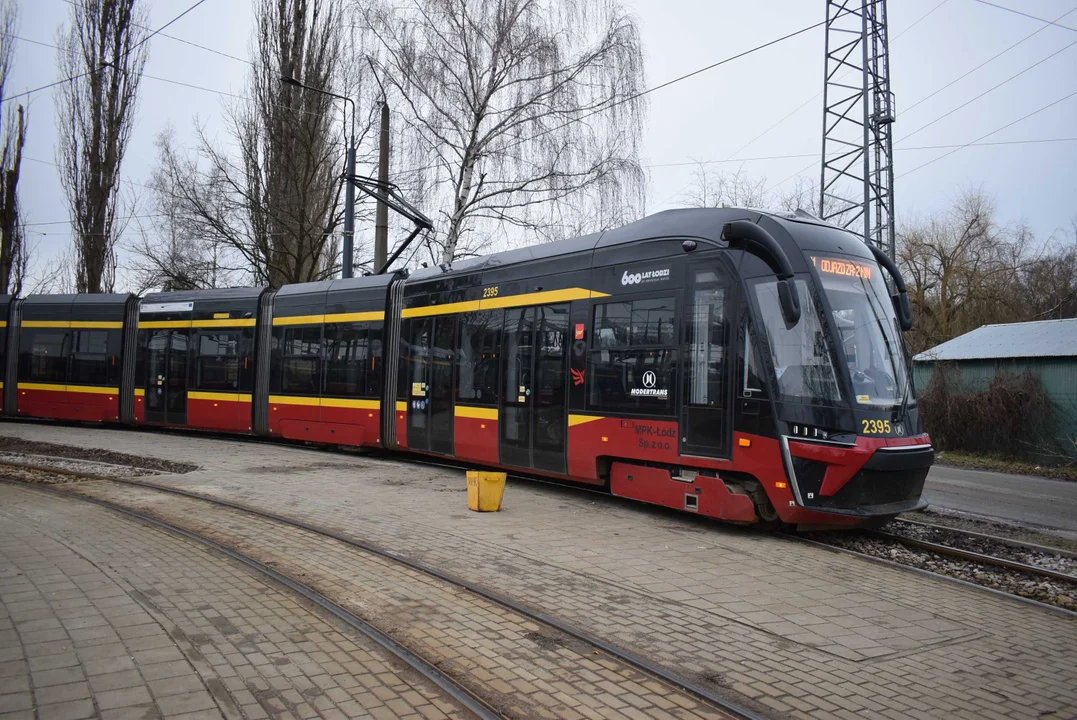 Tak zmienia się teren byłej zajezdni tramwajowej na Helenówku