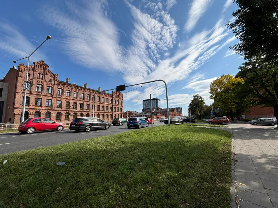 Kiedy przy skrzyżowaniu Kopcińskiego/Nawrot pojawi się bezpieczne przejście?