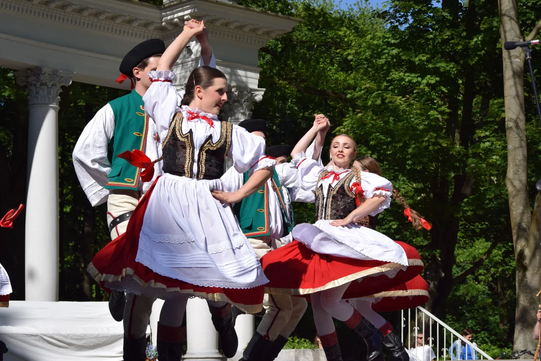 Spotkanie z folklorem w Parku Julianowskim