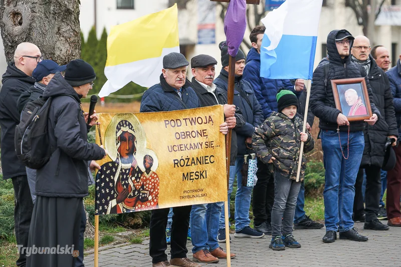 Męski Różaniec ulicami Piotrkowa