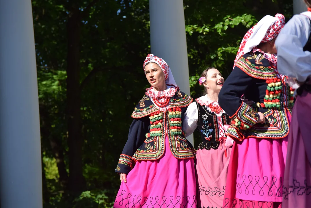 Spotkanie z folklorem w Parku Julianowskim