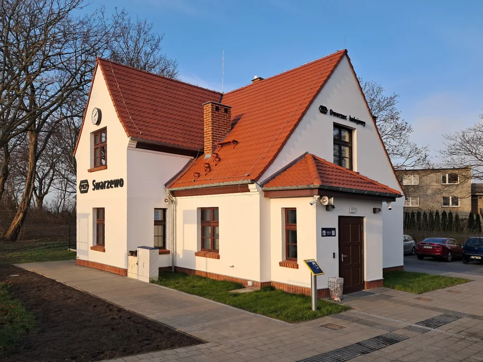 Dworzec w Swarzewie zmienił się nie do poznania