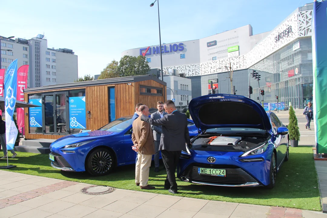 Hala EXPO Łódź. Ruszył Kongres Nowej Mobilności 2024