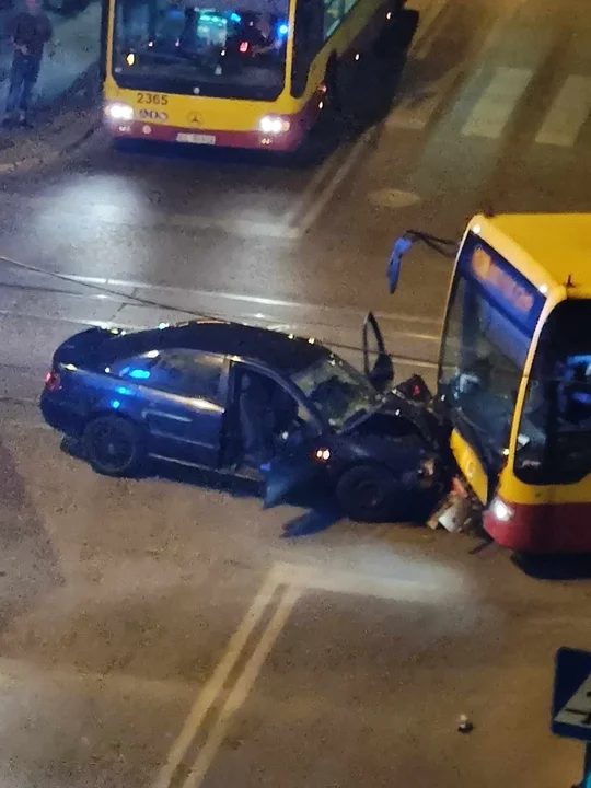 Wypadek z udziałem autobusu MPK Łódź