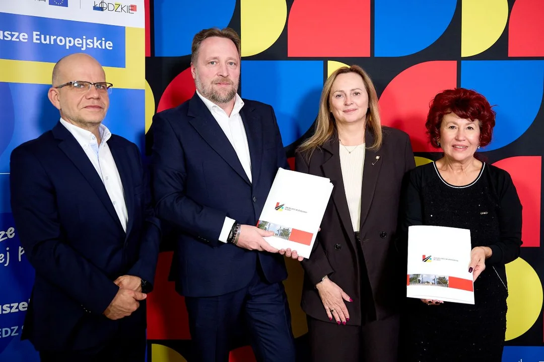 Umowa na rozbudowę DW nr 484