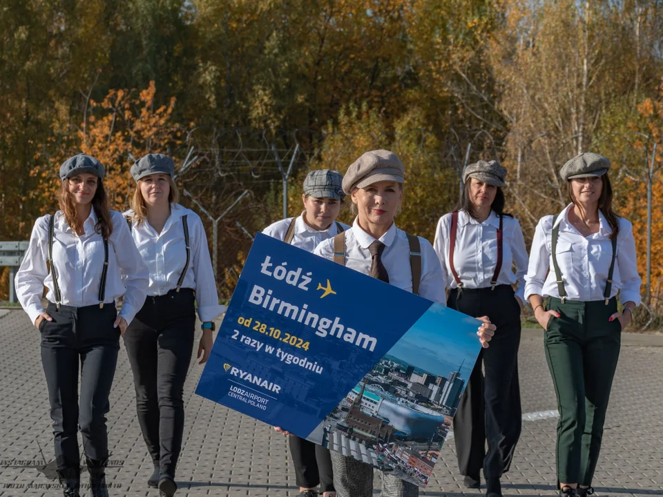 Impreza w stylu Peaky Blinders na łódzkim lotnisku