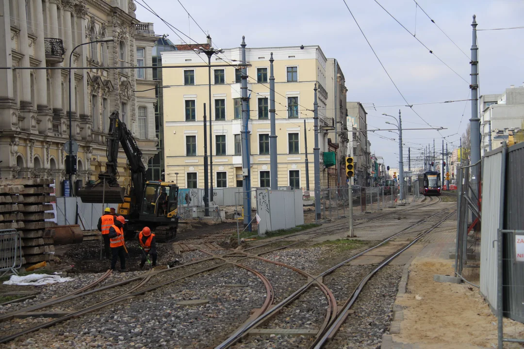 Budowa torowiska tymczasowego na al. Kościuszki w Łodzi