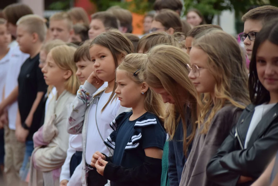 Rozpoczęcie roku szkolnego w Szkole Podstawowej nr 11 w Zgierzu