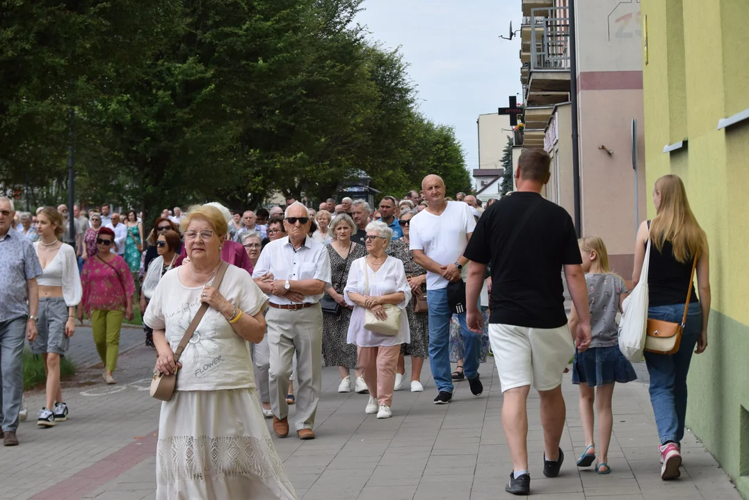 procesja Bożego Ciała w parafii Matki Bożej Dobrej Rady w Zgierzu