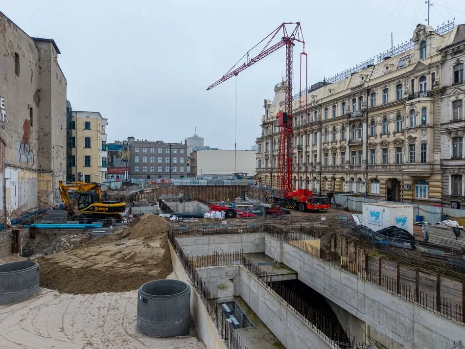 Budowa przystanku kolejowego Łódź Śródmieście z lotu ptaka