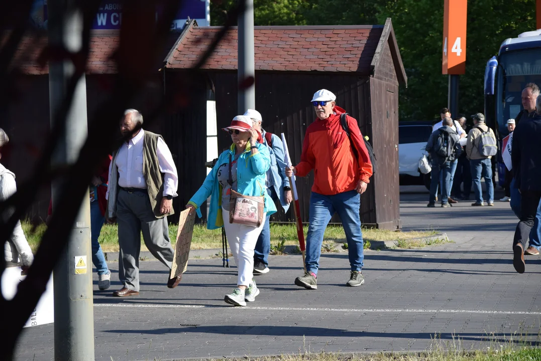 Łodzianie pojechali na marsz do Warszawy