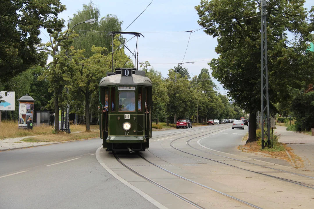 Zabytkowe tramwaje na łódzkich ulicach