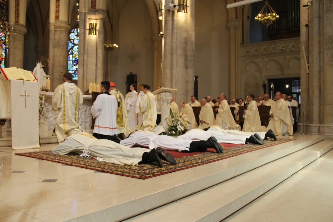 Święcenia kapłańskie w łódzkiej archikatedrze