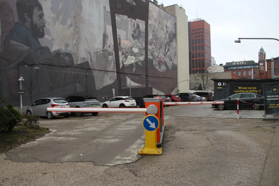 Parkingi w Łodzi - ile zapłacisz za parking w centrum?