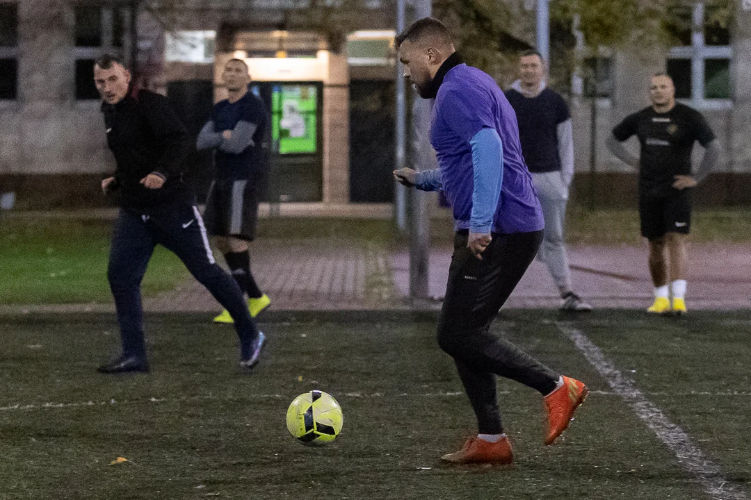 Duże emocje w spotkaniu AGKS 2 oraz FC Farselona w rozgrywkach Playareny