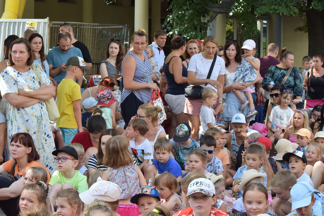 Czerwony kapturek na Piotrkowskiej