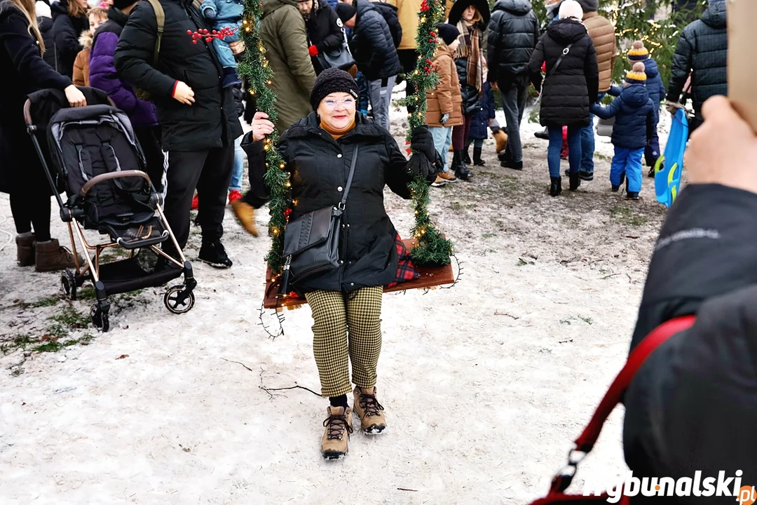 Jarmark Bożonarodzeniowy 2023 w Sulejowie. Tłumy mieszkańców i magia świąt