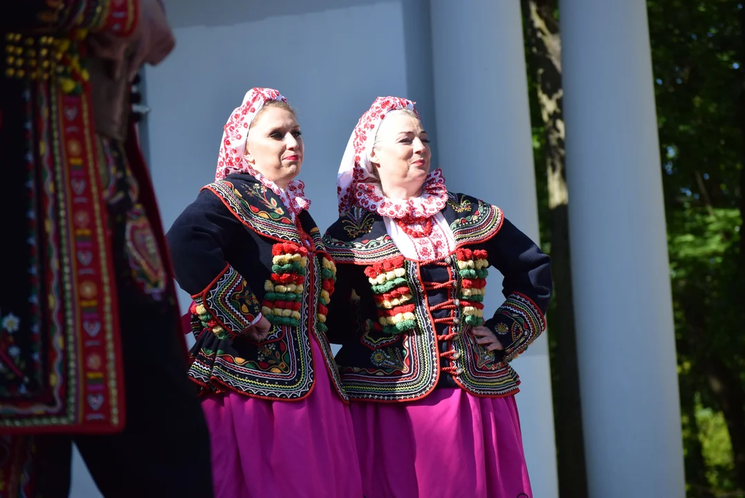 Spotkanie z folklorem w Parku Julianowskim