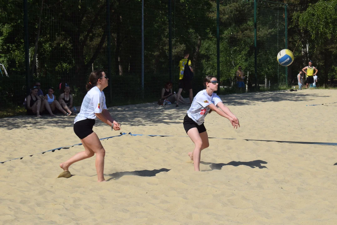 Mistrzostwa powiatu w siatkówce plażowej dziewcząt i chłopców