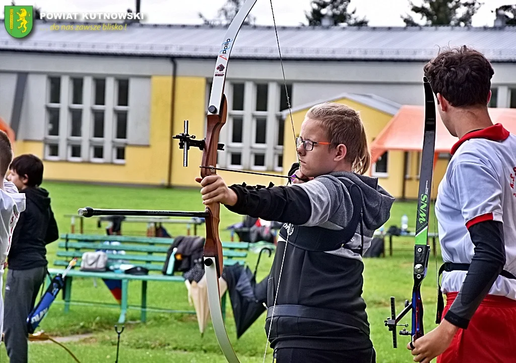 Międzywojewódzkie Mistrzostwa Młodzików w łucznictwie. Brali w nich udział zawodnicy z Kutna