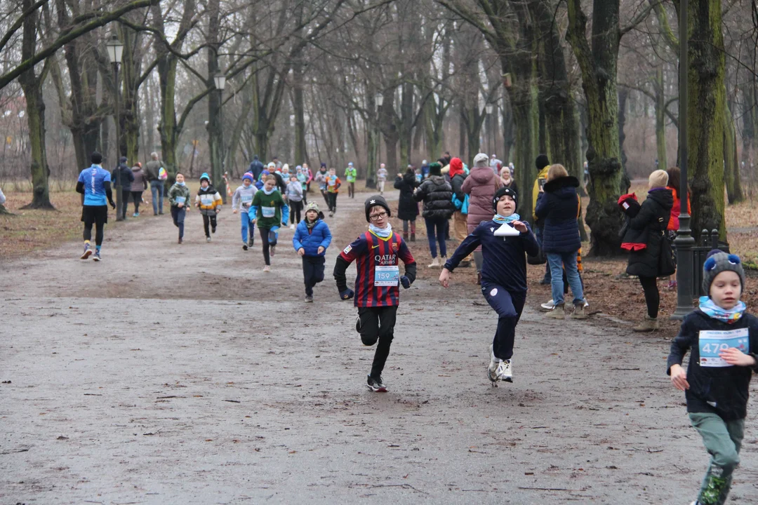 Pączek Run 2024 w parku Poniatowskiego w Łodzi