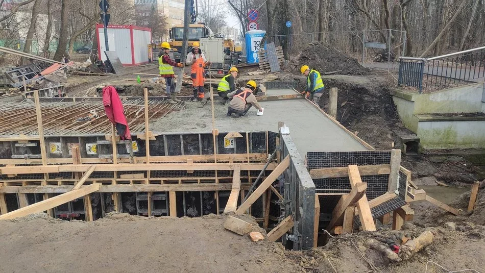 Odbudowa mostu na rzece Bałutce