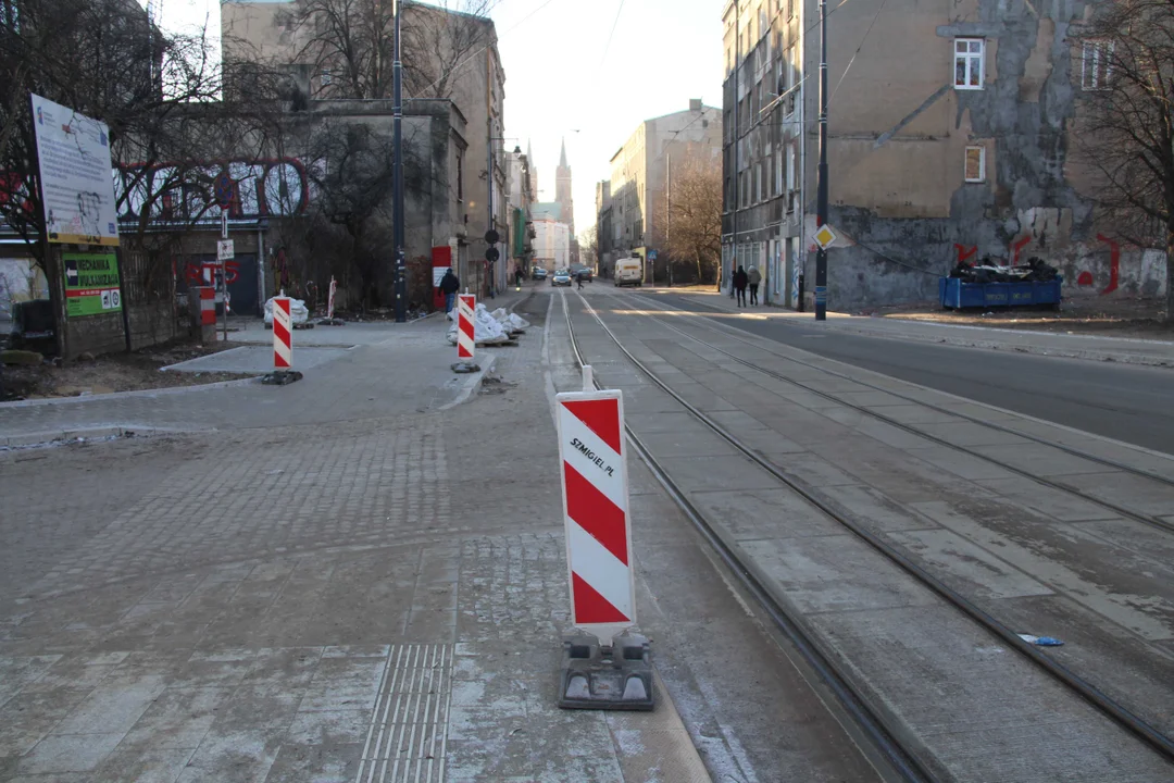 Przystanki tramwajowe przy Wojska Polskiego i Franciszkańskiej